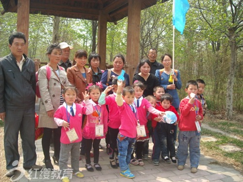 河北邢臺紅纓興柏幼兒園親子春游踏青活動(dòng)