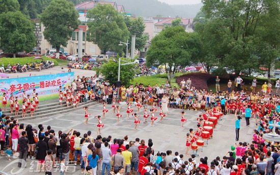 浙江武義紅纓青少年宮藝術(shù)幼兒園舉辦慶“六一”活動(dòng)