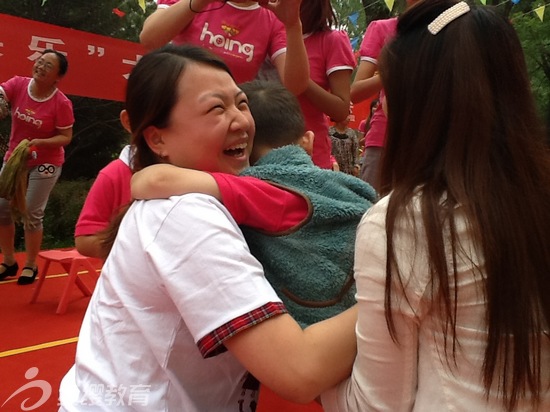 山西介休紅纓七彩陽光國際幼兒園舉辦大型親子運(yùn)動(dòng)會(huì)