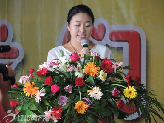 河北魏縣紅纓國際幼稚園召開新學期家長會