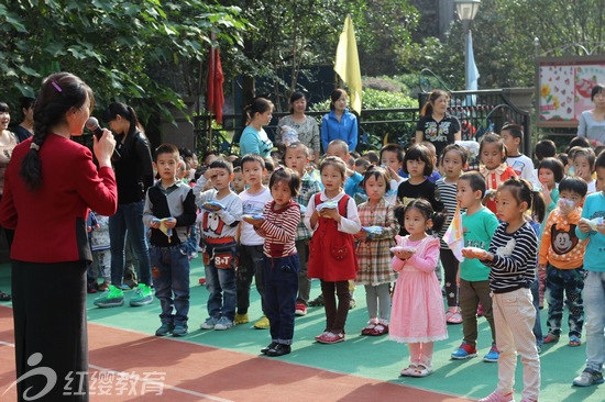 安徽合肥紅纓濱湖時代幼兒園開展消防演習(xí)