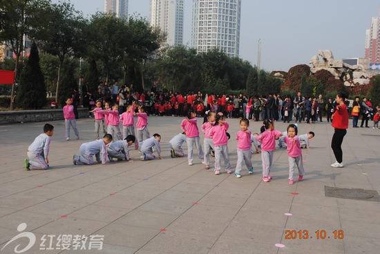 天津紅纓育才幼兒園舉辦秋季親子運動會