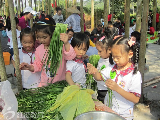 廣西玉林紅纓工會(huì)幼兒園組織秋游活動(dòng)