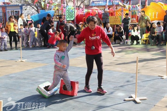 河北任丘紅纓金月亮幼兒園舉辦第五屆冬季親子運動會