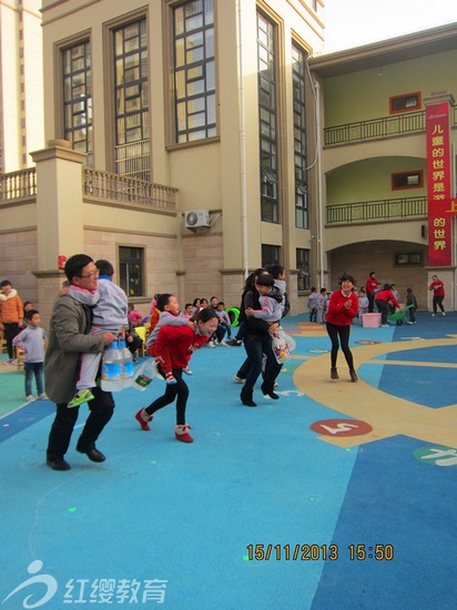 安徽宿州紅纓上河城幼兒園舉辦第一屆陽光體育親子運(yùn)動(dòng)會(huì)