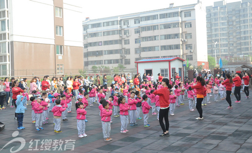 山東濰坊紅纓金都幼兒園舉行戶外活動半日觀摩交流會