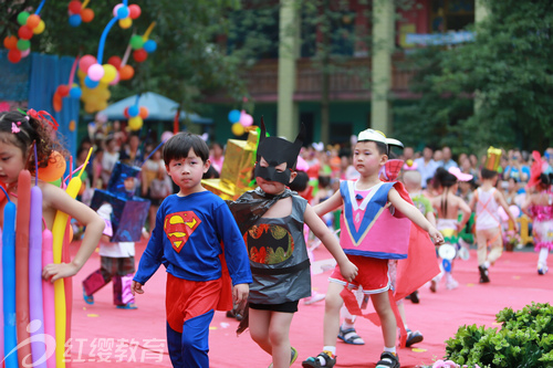 四川峨眉山紅纓希望藝術幼兒園慶六一活動