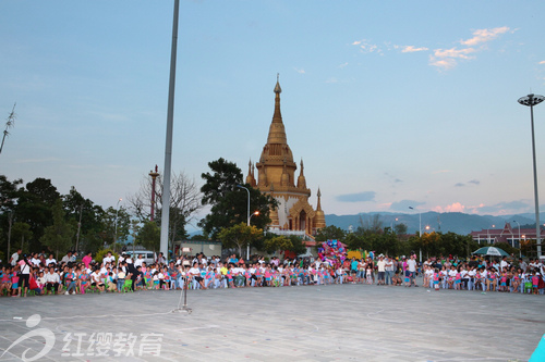 云南梁河紅纓開發(fā)區(qū)幼兒園慶六一親子同樂活動