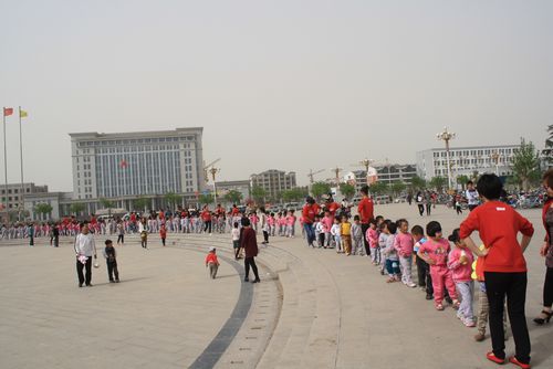 任縣小博士幼兒園“第二屆春季親子運(yùn)動(dòng)會(huì)”活動(dòng) 二